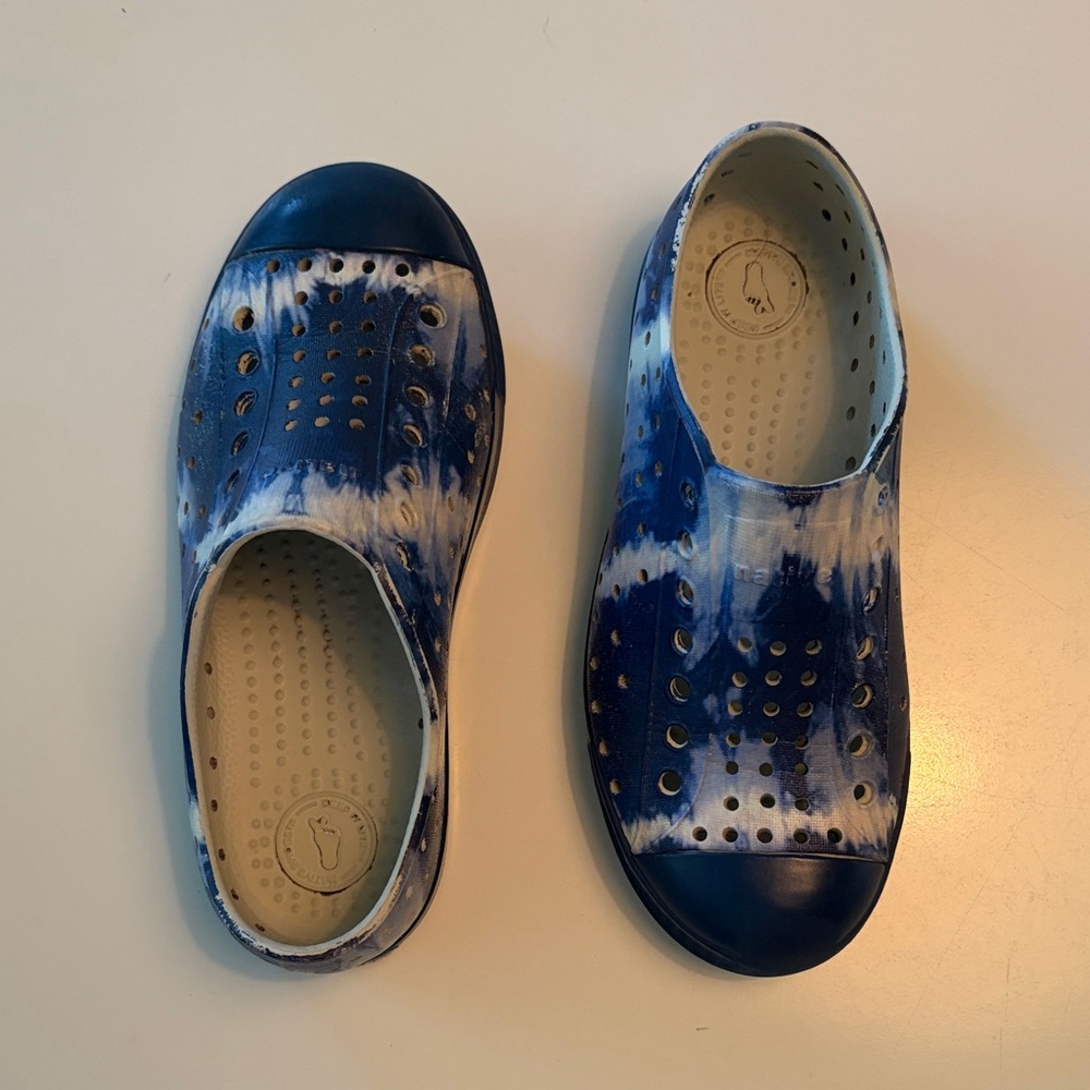 GUC Native Blue Tie-Dye Slip-On Water Shoes 12